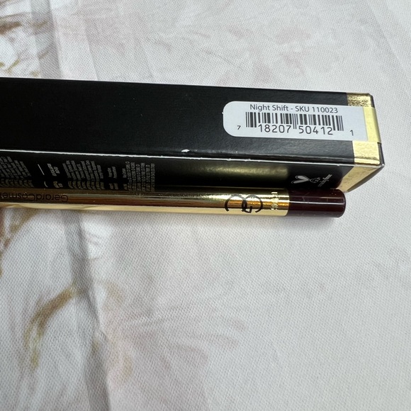 Gerard Cosmetics Hydra Matte 7Pc Bundle - Picture 6 of 8